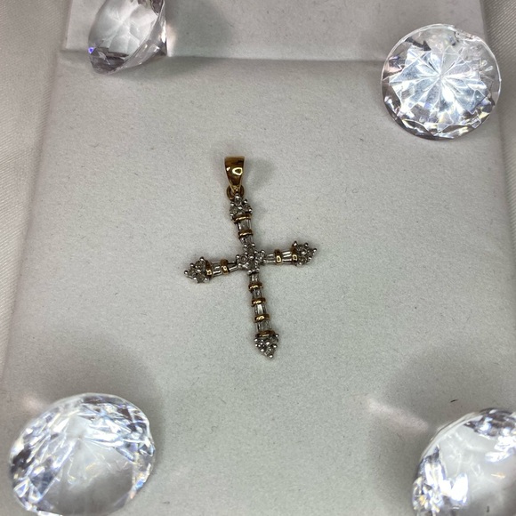 10K YELLOW AND WHITE GOLD diamond cross pendant REAL GOLD ✝️ - Picture 3 of 16